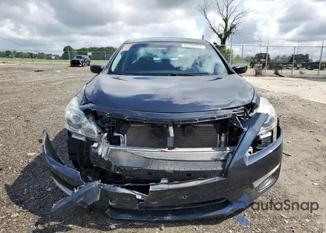 2015 Nissan Altima 2.5 z USA, uszkodzony, nr VIN 1N4AL3APXFN365831